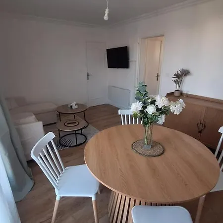 Apartment Confortable Et Moderne T3 Aux Arenes ! *